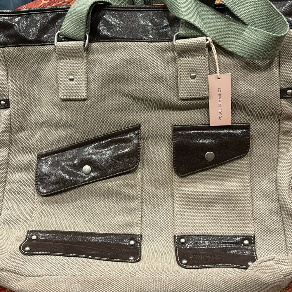 JOES JEANS / NWT/ UNISEX LARGE TOTE